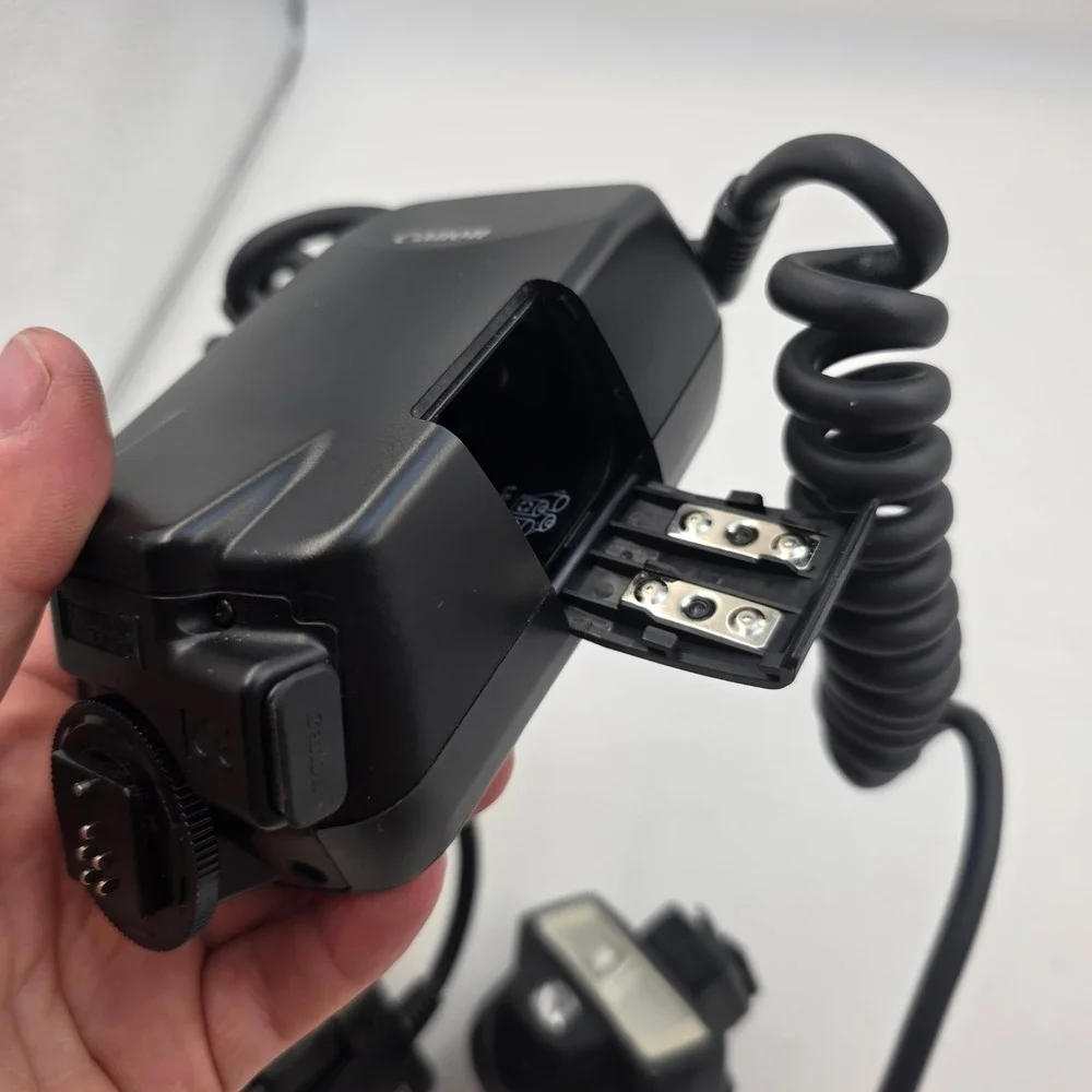 Canon Macro Twin Lite MT-24EX Digital SLR Camera Flash Made in Japan 004650 T3